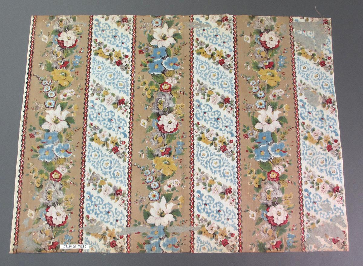 1959.0084.050 Textile, printed reverse