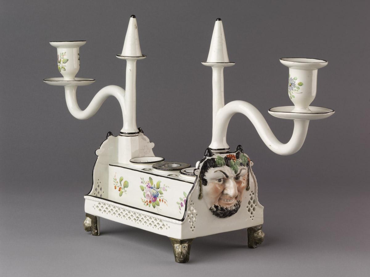1969.8657 A-H Inkwell