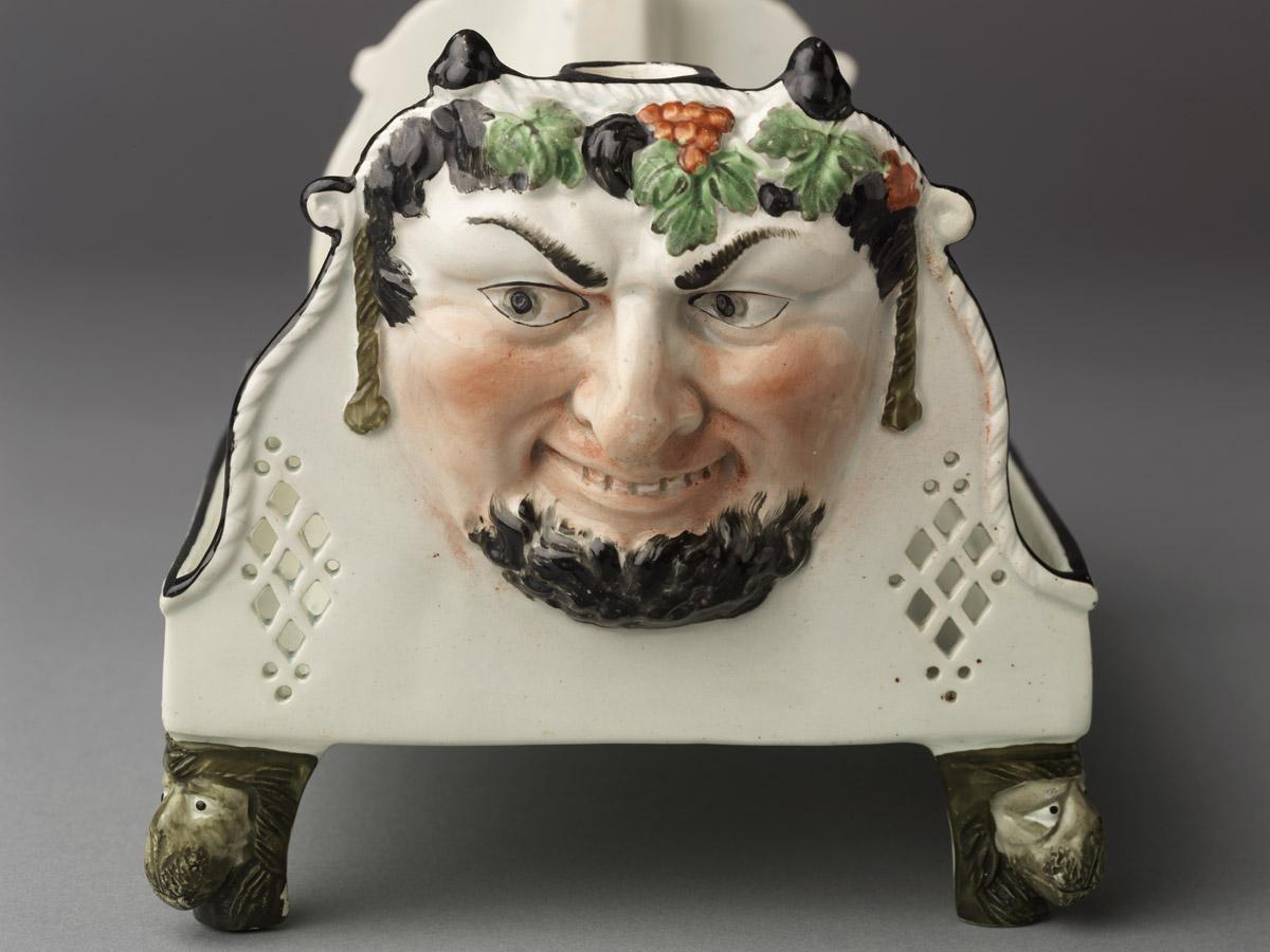 1969.8657 A-H Inkwell (view 3)
