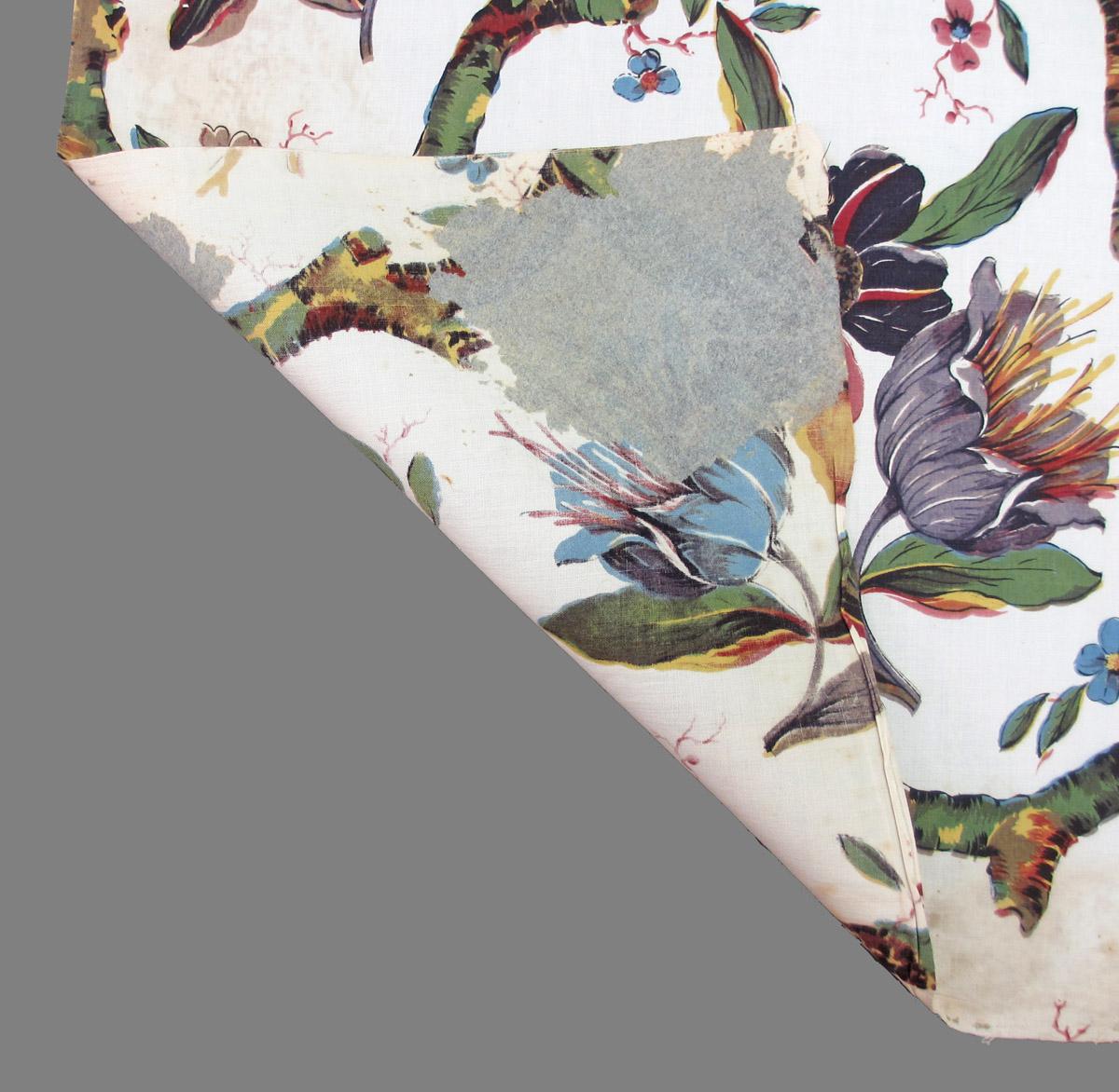 1959.0084.053 textile, printed folded corner