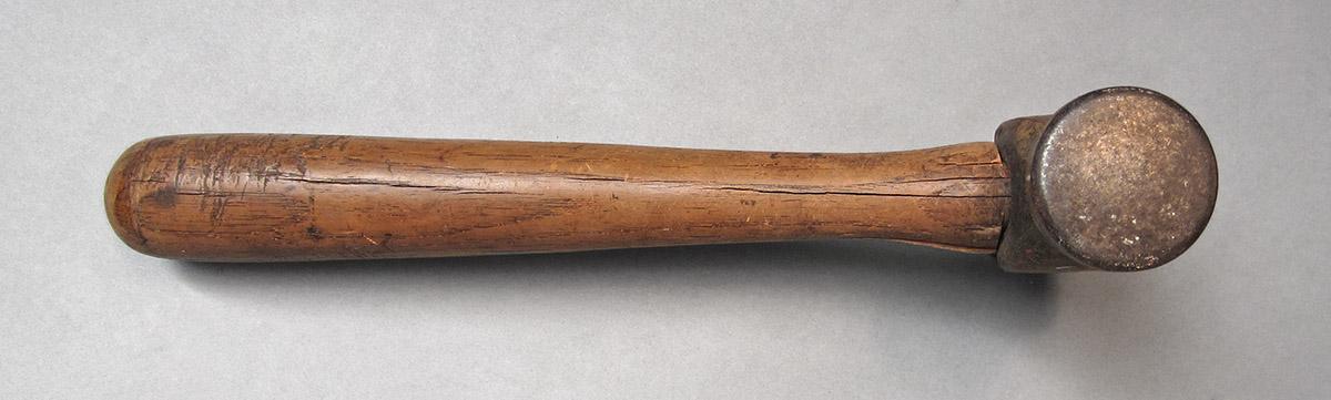 1957.0071.001, Hammer, side 3