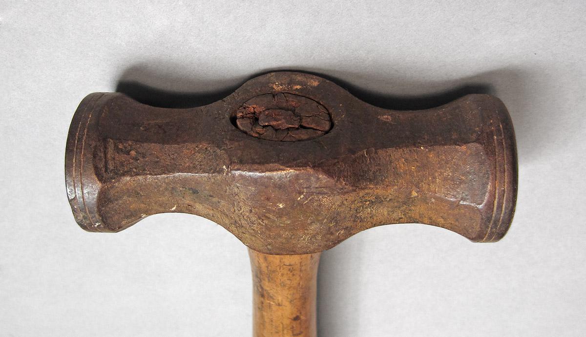 1957.0071.001, Hammer, head top