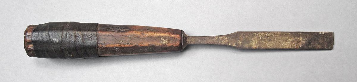1957.0071.009, Chisel, side 3