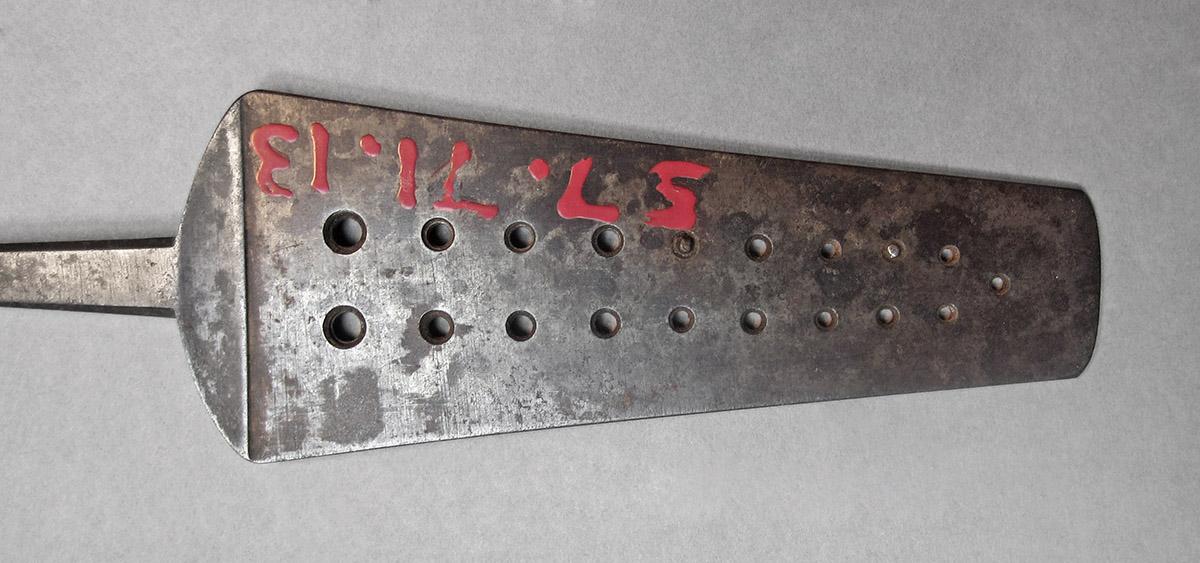 1957.0071.034, Screw plate, body side 1