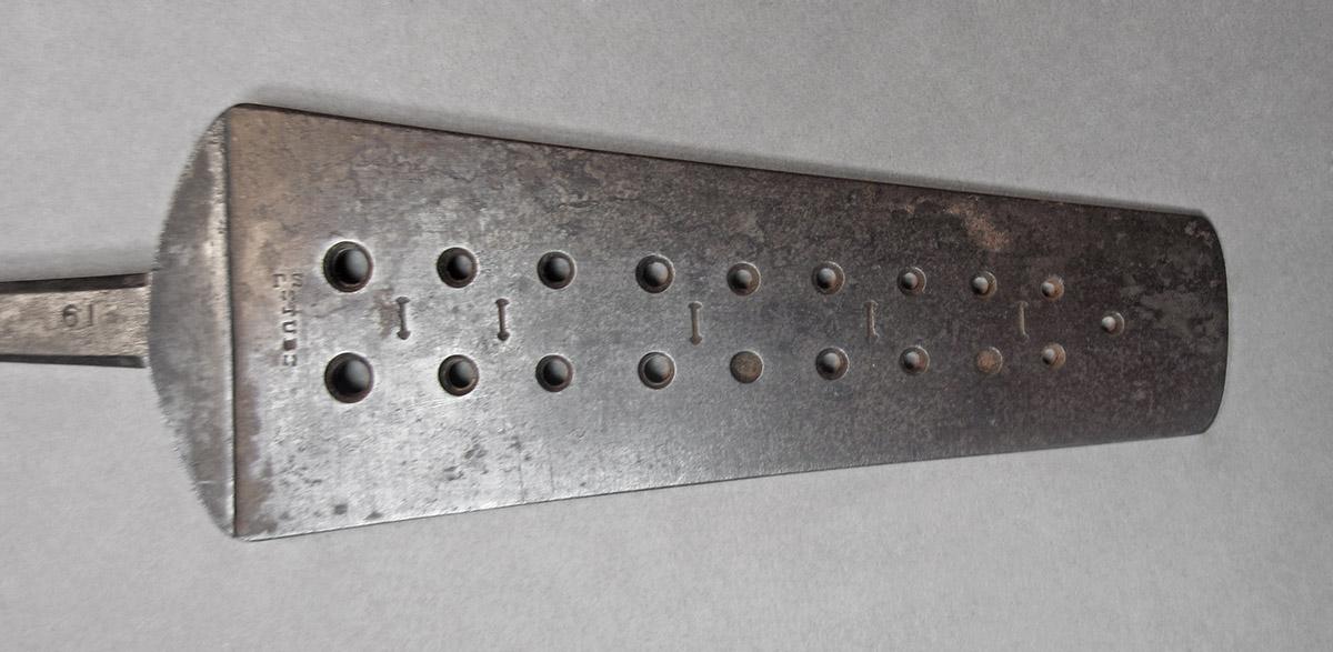 1957.0071.034, Screw plate, body side 2