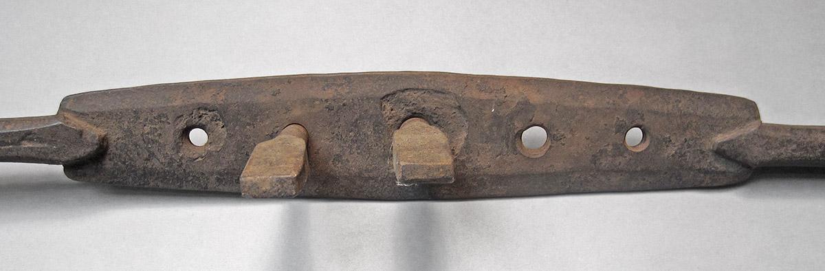 1957.0071.015, Tool, center side 1