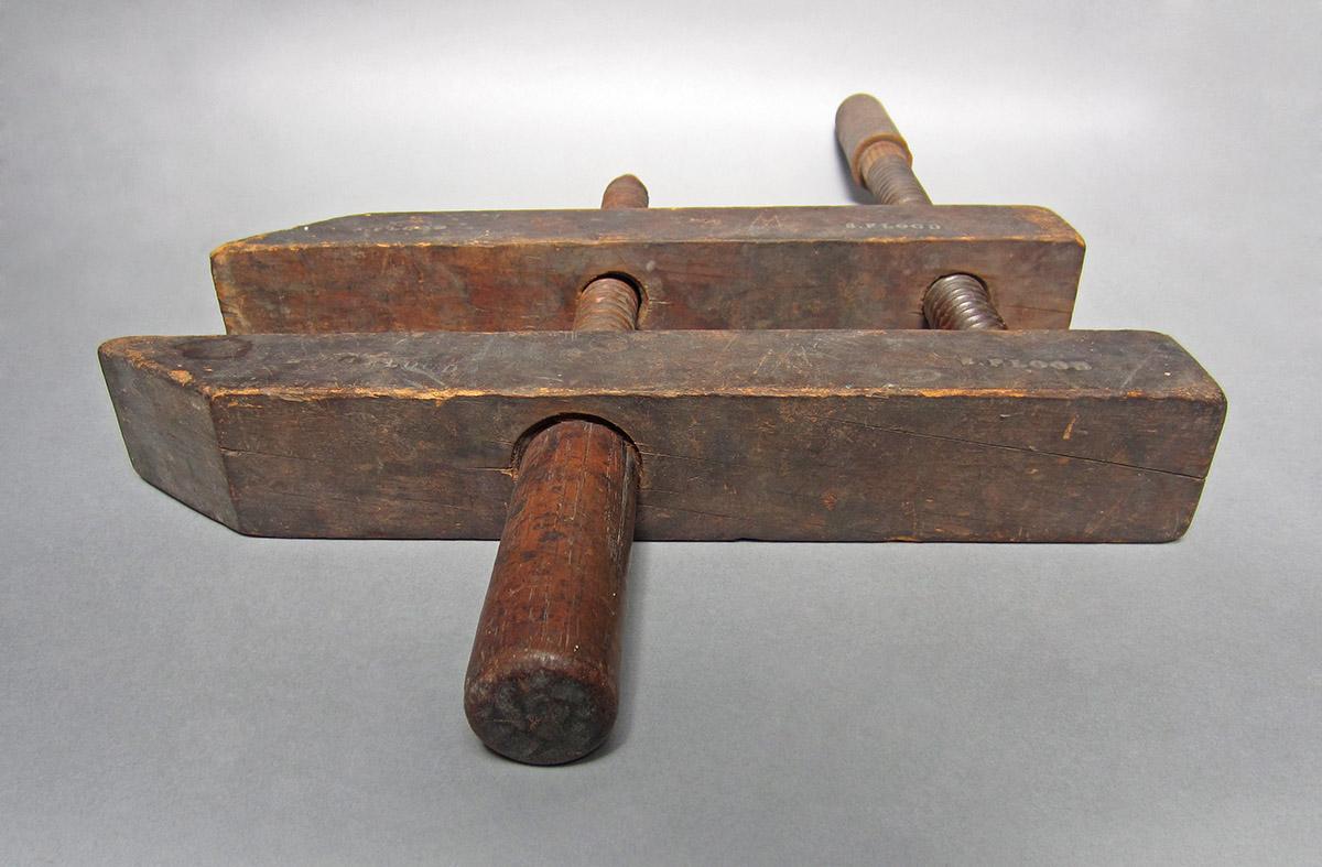 1957.0081.008, Clamp, side 3