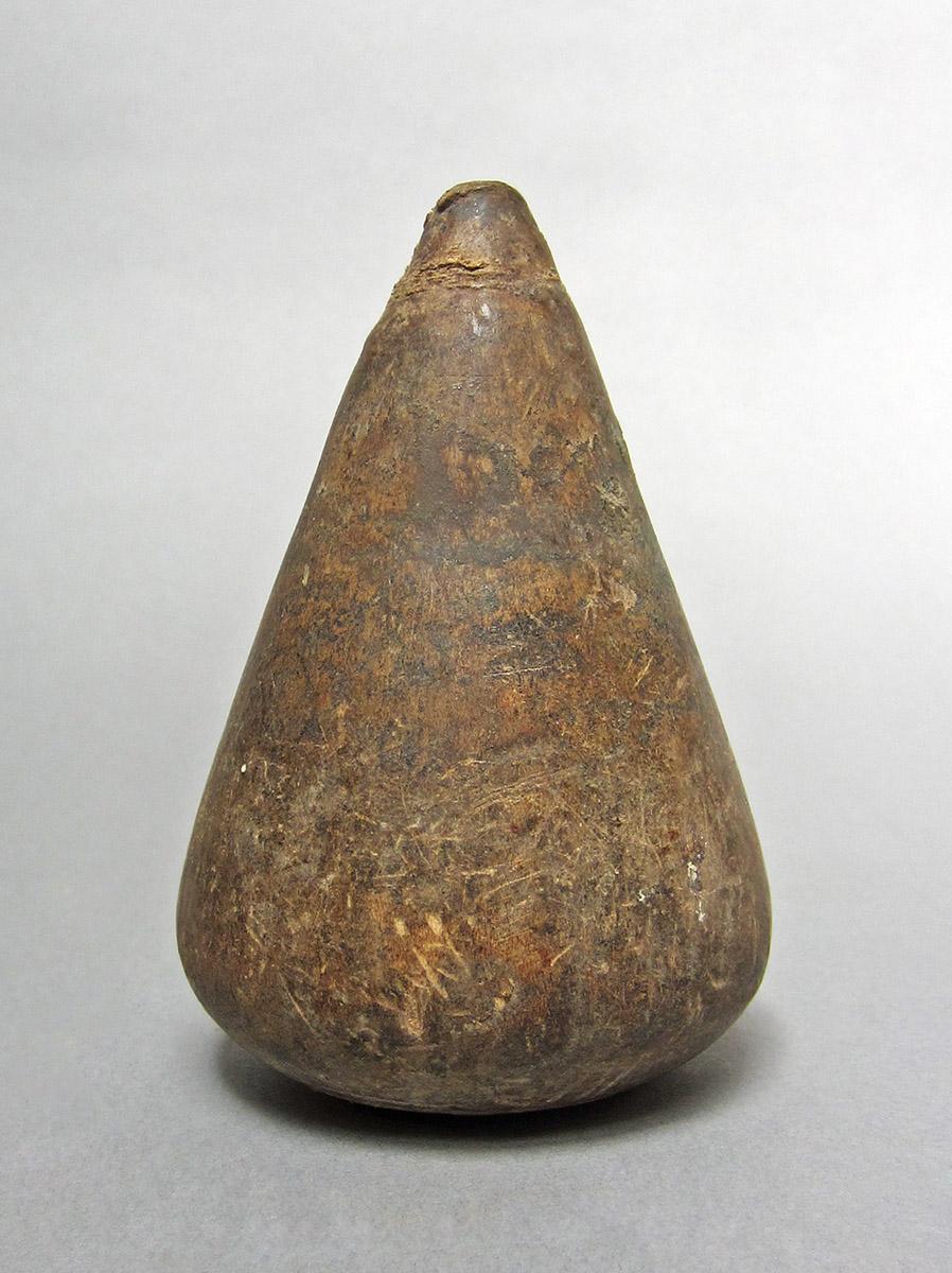 1957.0081.017, Plumb bob, side 1