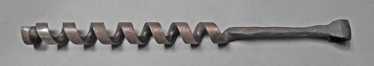 1957.0081.024, Auger, side 1