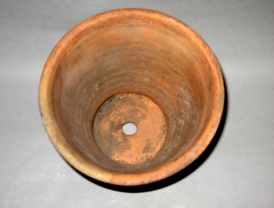 1959.0046.007 Flowerpot upper