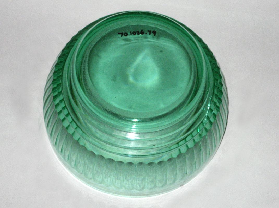 1970.1026.079 Bowl underside