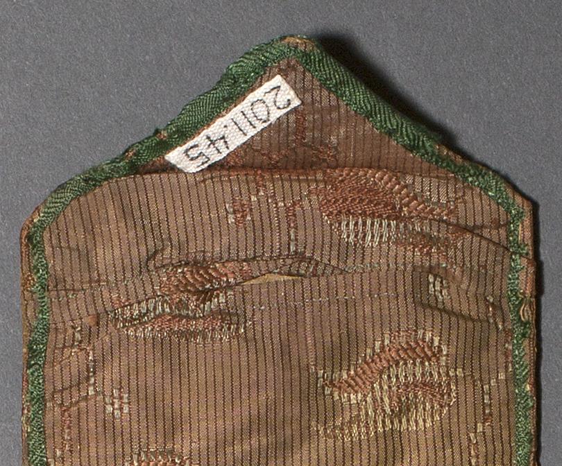 2011.0045 Sewing roll, View 2 Detail 4
