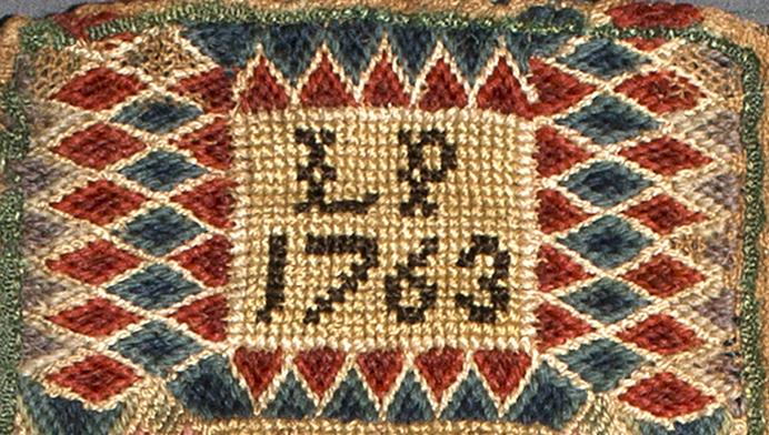 2011.0045 Sewing roll, Detail 3
