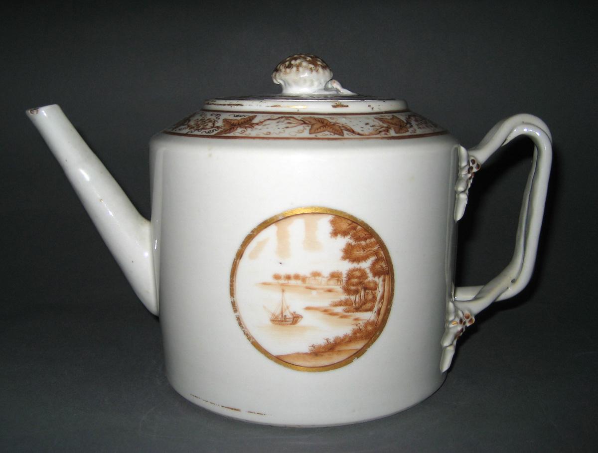 1959.0085.016 A, B Teapot side 1