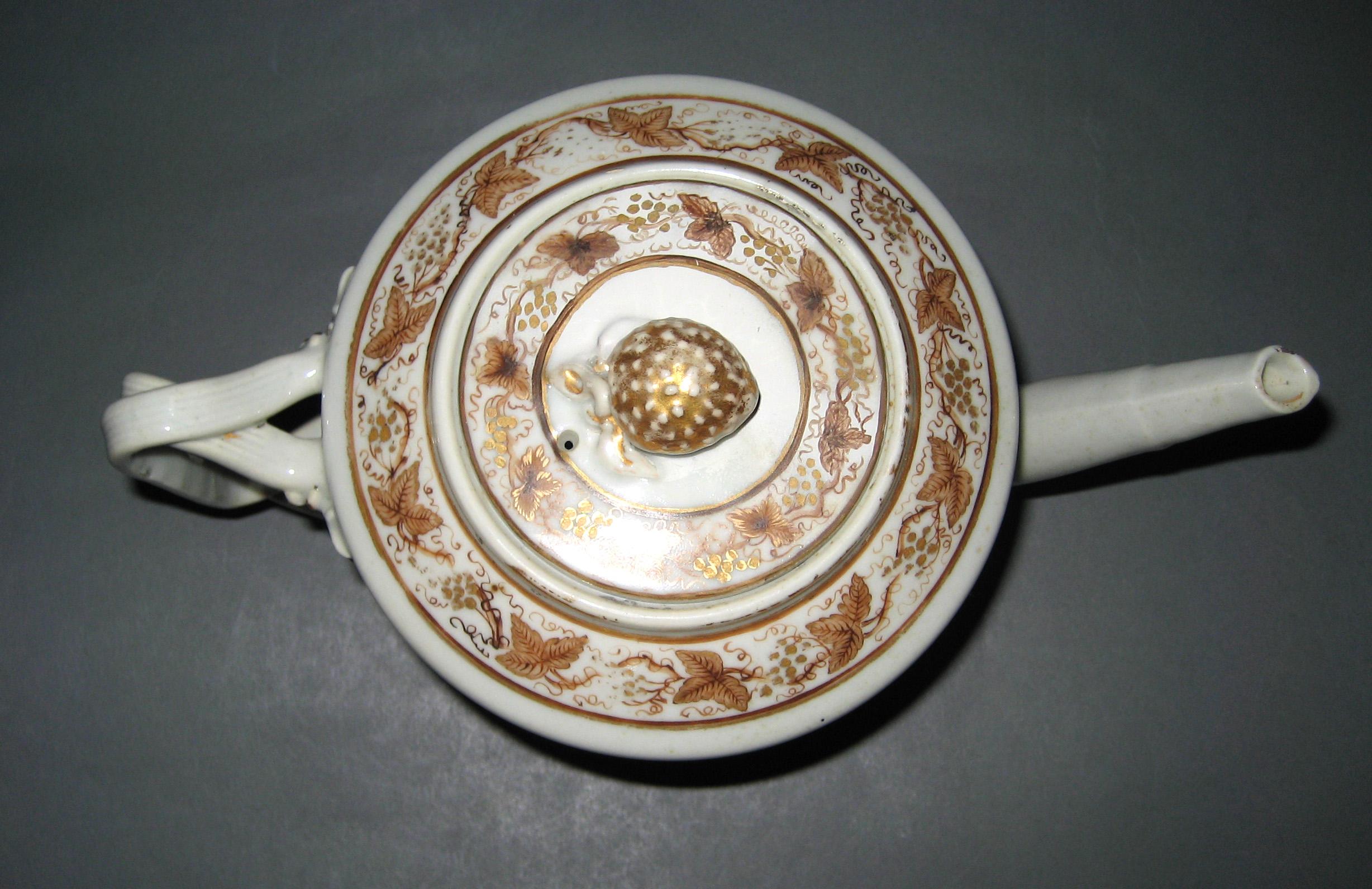 1959.0085.016 A, B Teapot top view