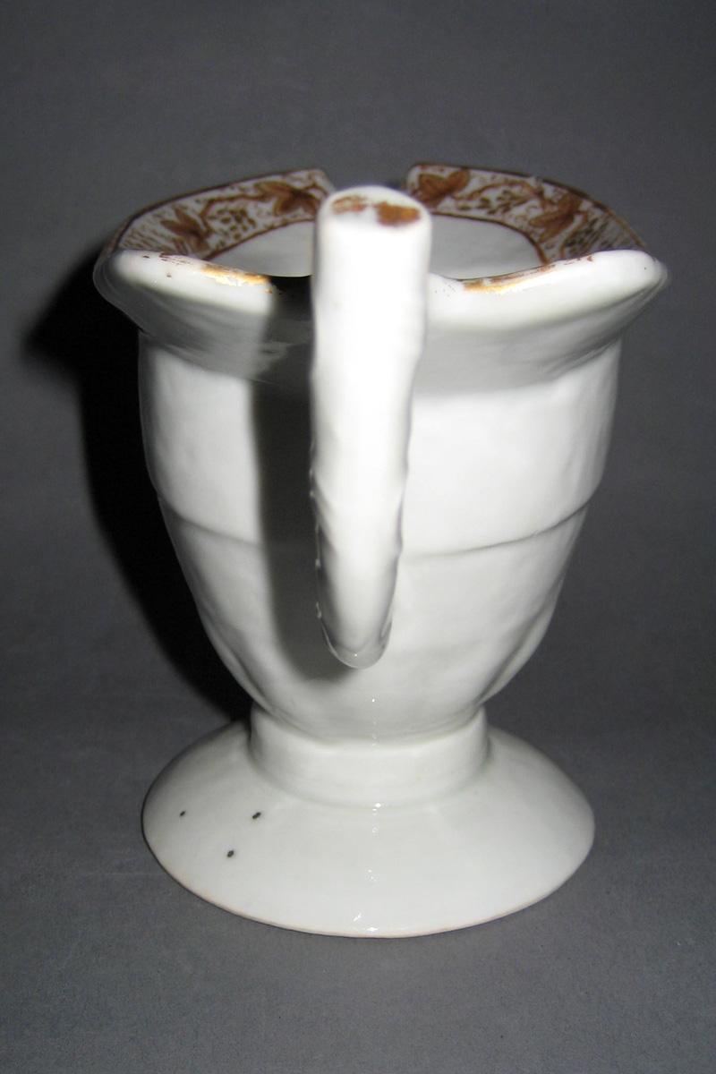1959.0085.018 Cream or Milk Pot view 4