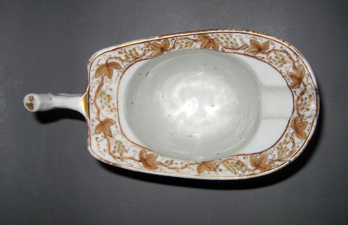 1959.0085.018 Cream or Milk Pot top view