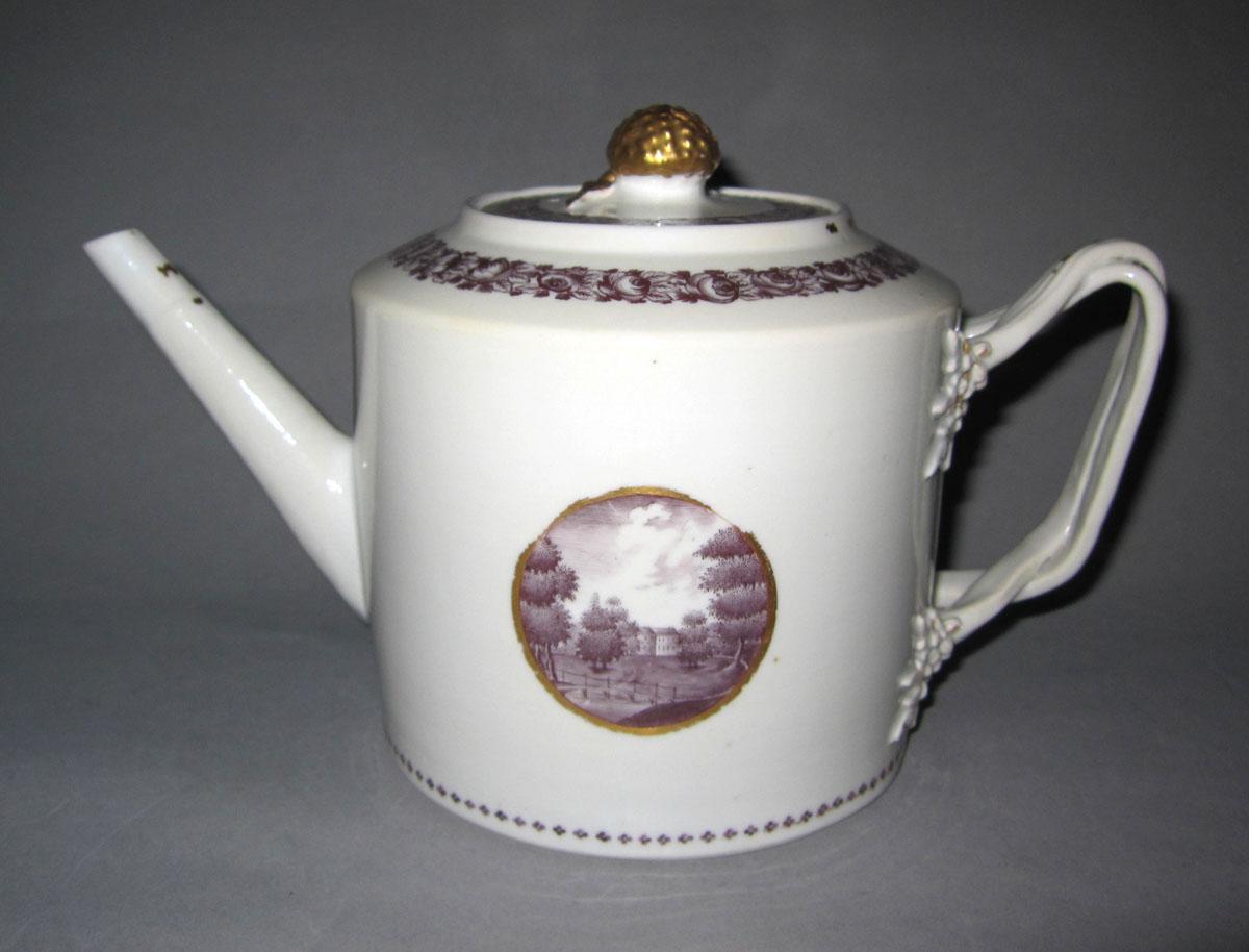 1959.0085.022 A,B Porcelain teapot
