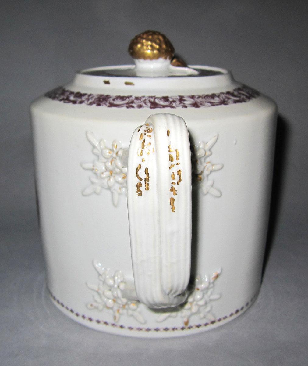 1959.0085.022 A,B Porcelain teapot handle