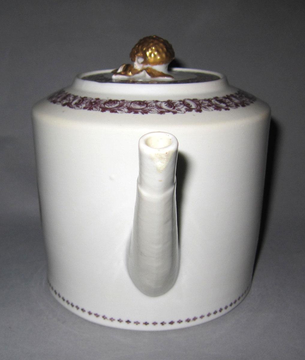 1959.0085.022 A,B Porcelain teapot spout