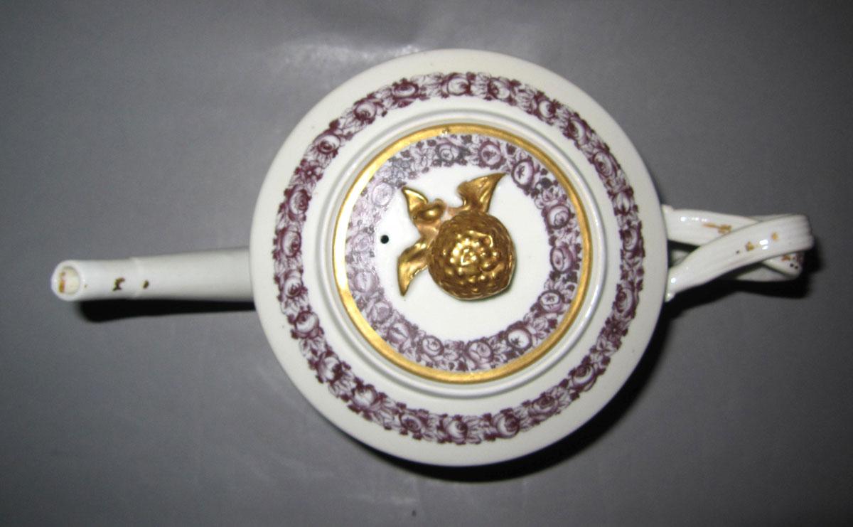 1959.0085.022 A,B Porcelain teapot top