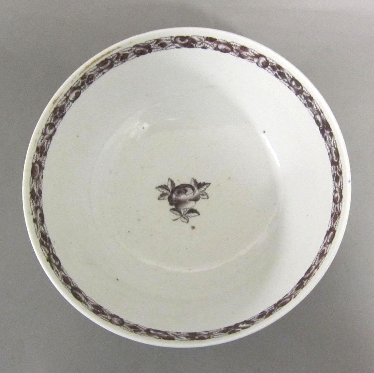 1959.0085.027 Porcelain bowl top