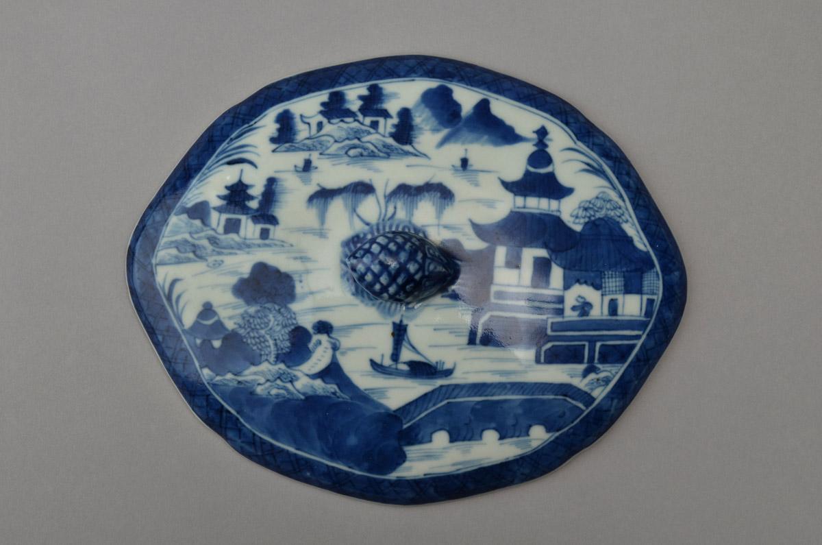 2011.0049.001 Dish upper 2