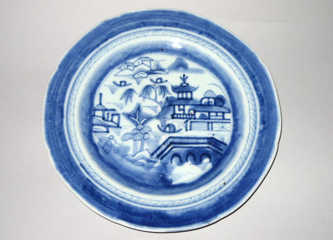 2011.0049.007 Plate