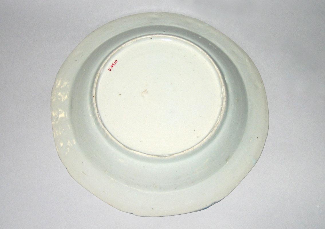 2011.0049.010 Plate or bowl underside