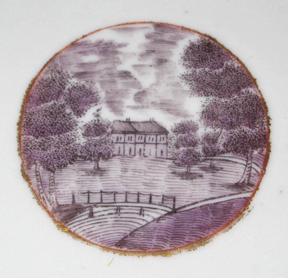 1959.0085.032 Porcelain dish detail