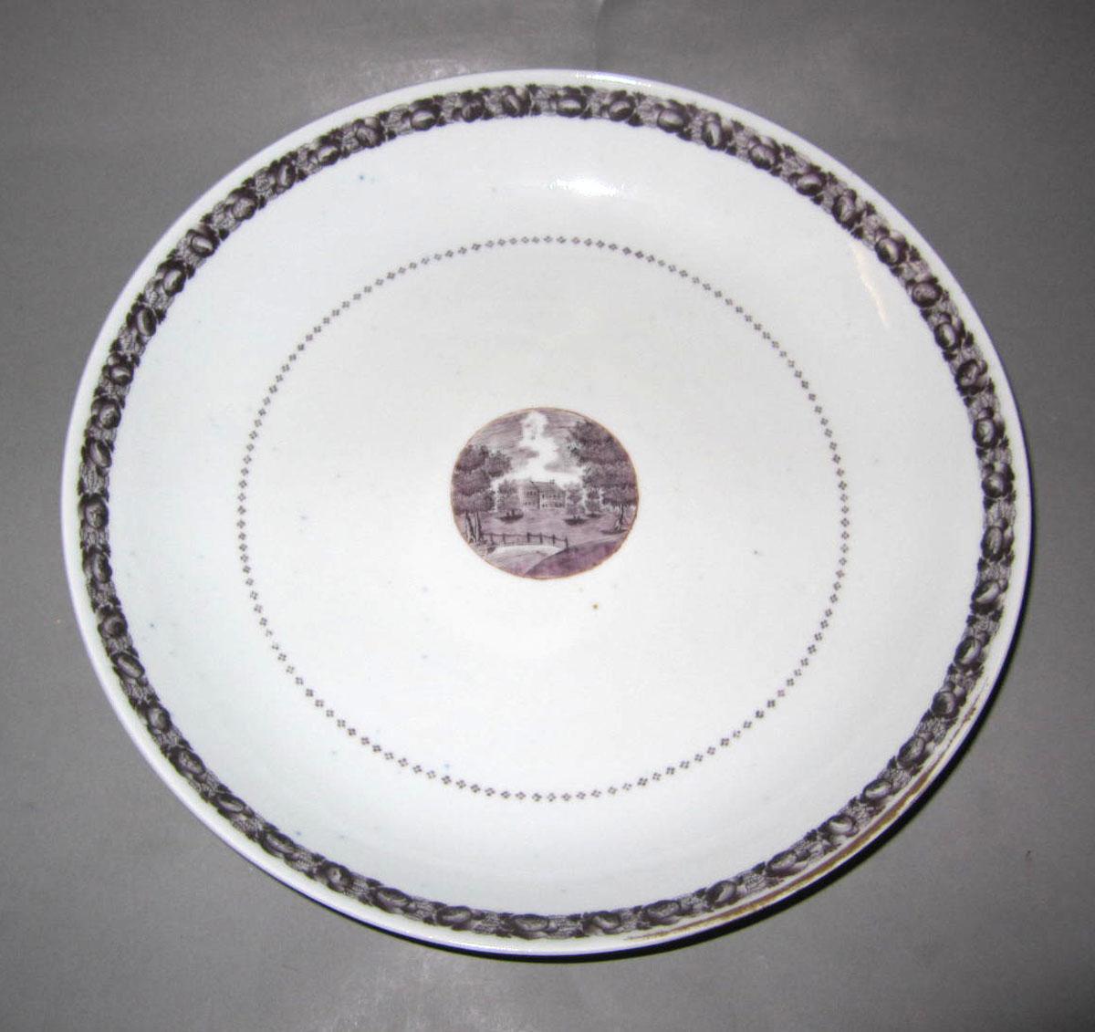 1959.0085.033 Porcelain dish