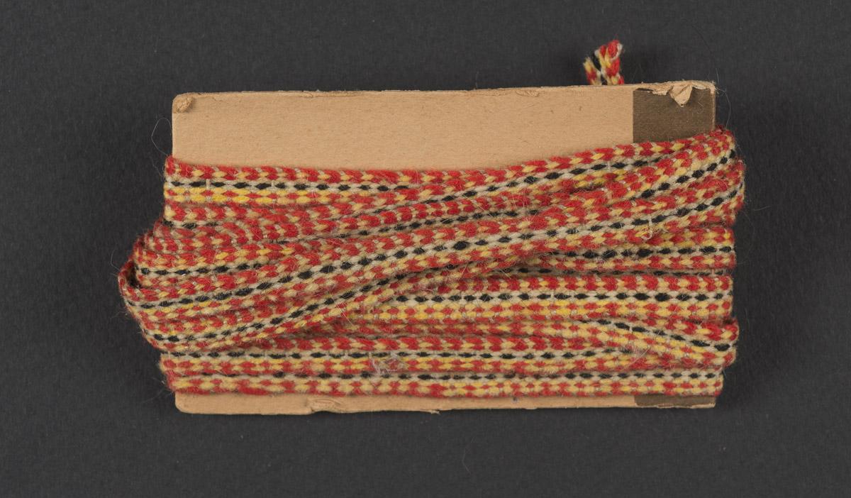2013.0031.119.003 Passementerie