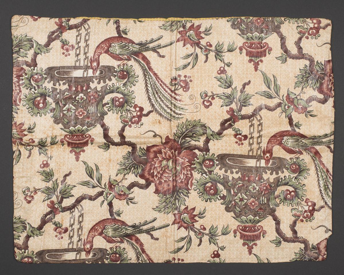 2013.0031.130 Pillow cover, side 2