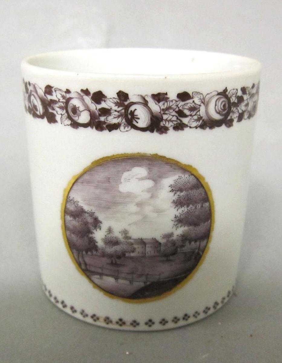 1959.0085.043 Porcelain coffee cup medallion