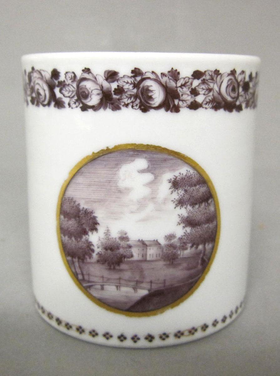 1959.0085.044 Porcelain coffee cup medallion