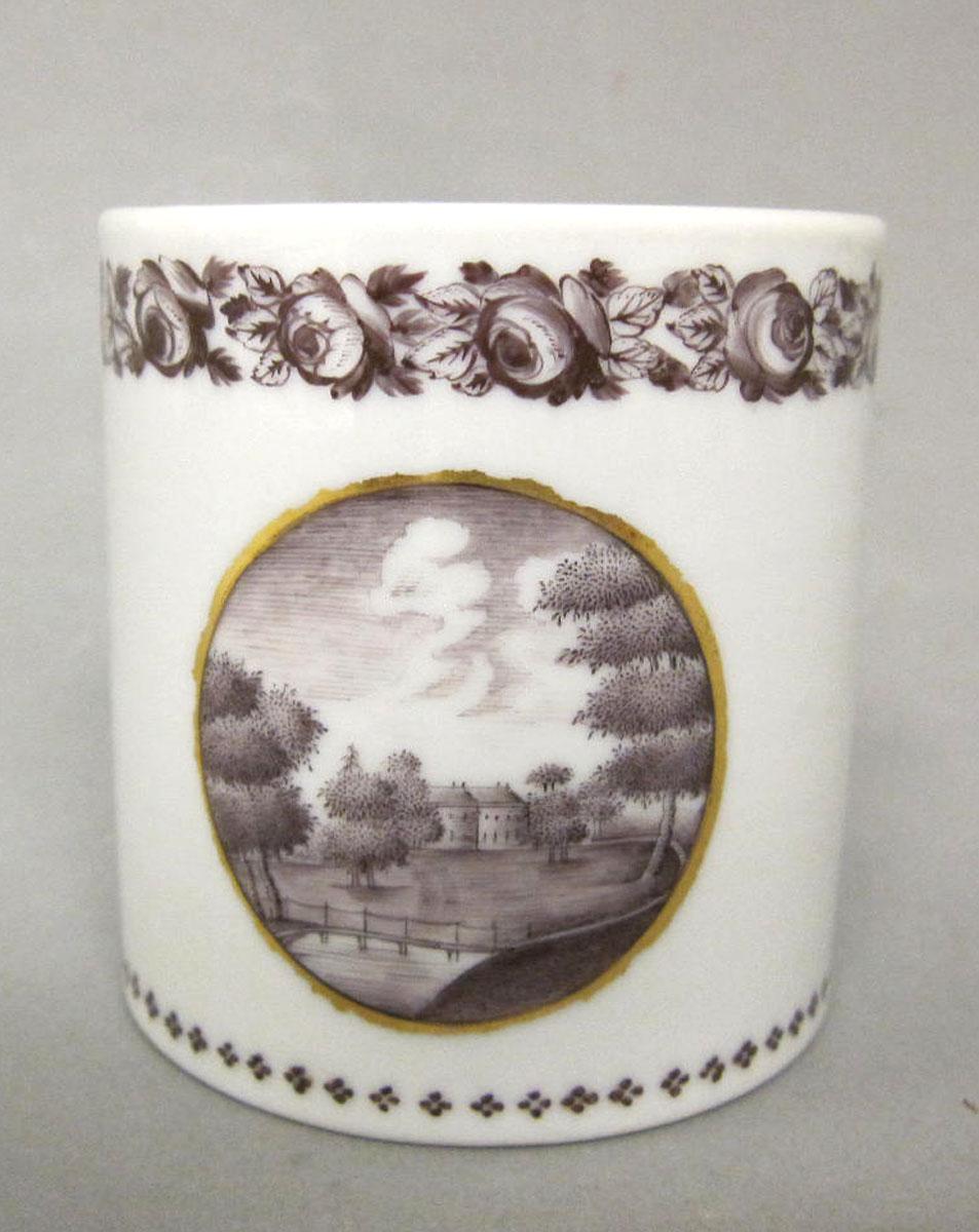 1959.0085.046 Porcelain coffee cup medallion