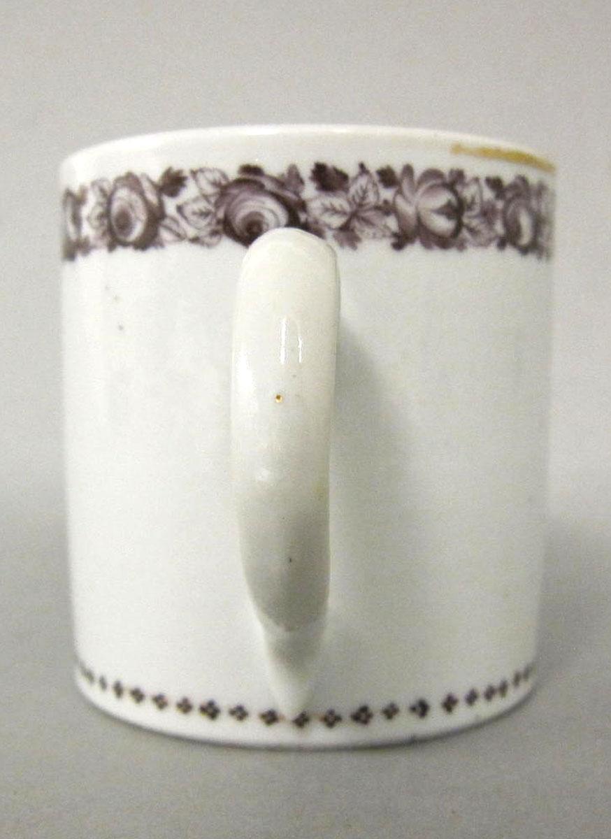 1959.0085.048 Porcelain coffee cup handle