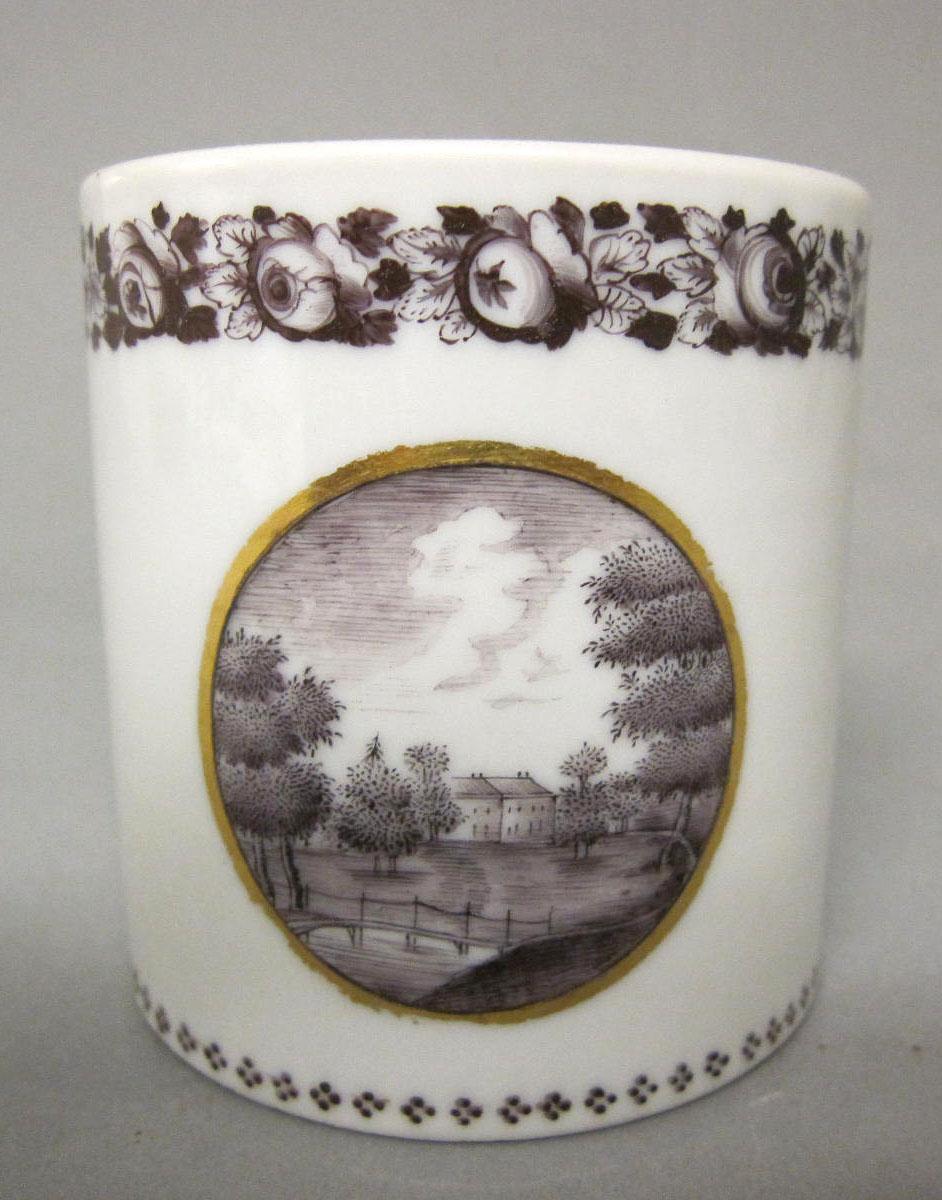 1959.0085.049 Porcelain coffee cup medallion