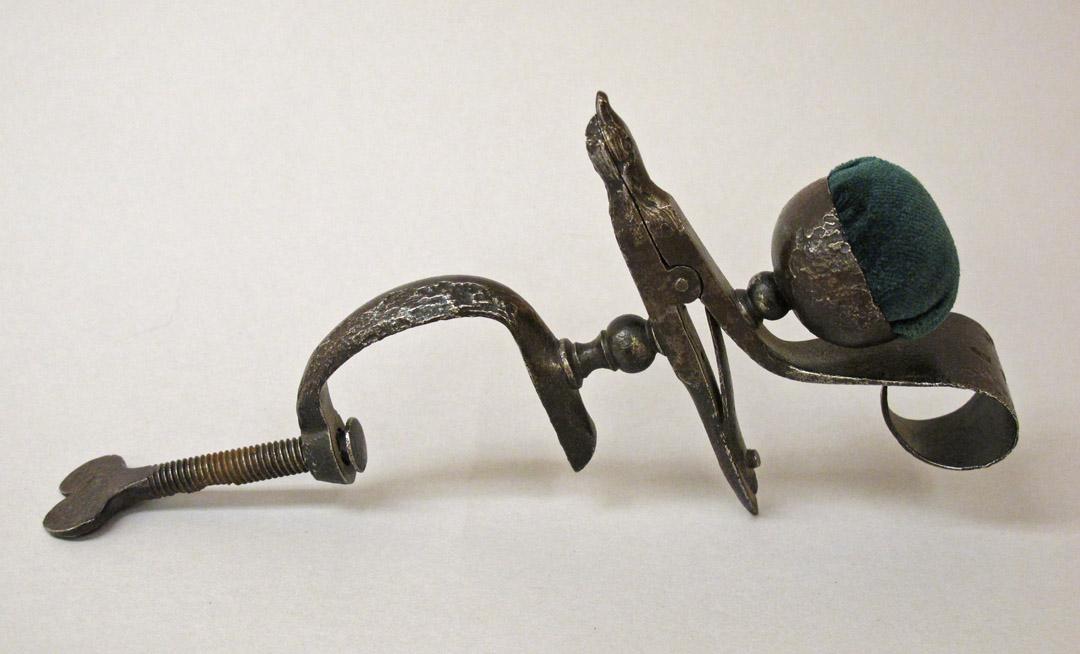2011.0051.0013, Tool (for sewing), Clamp