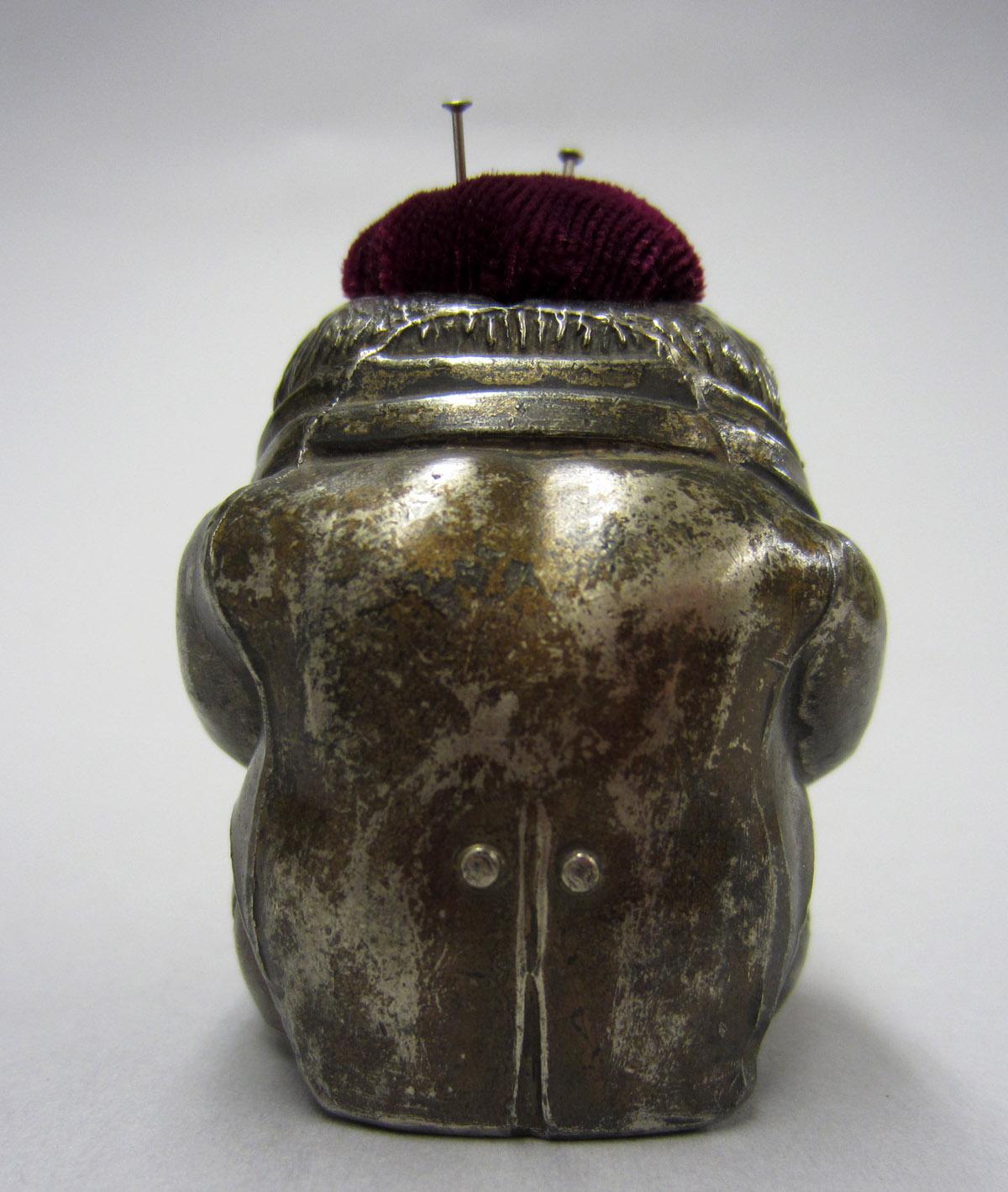 2011.0051.015 Pin cushion, View back