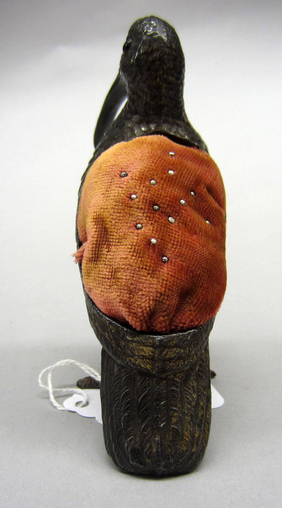 2011.0051.016 Pin cushion, Back