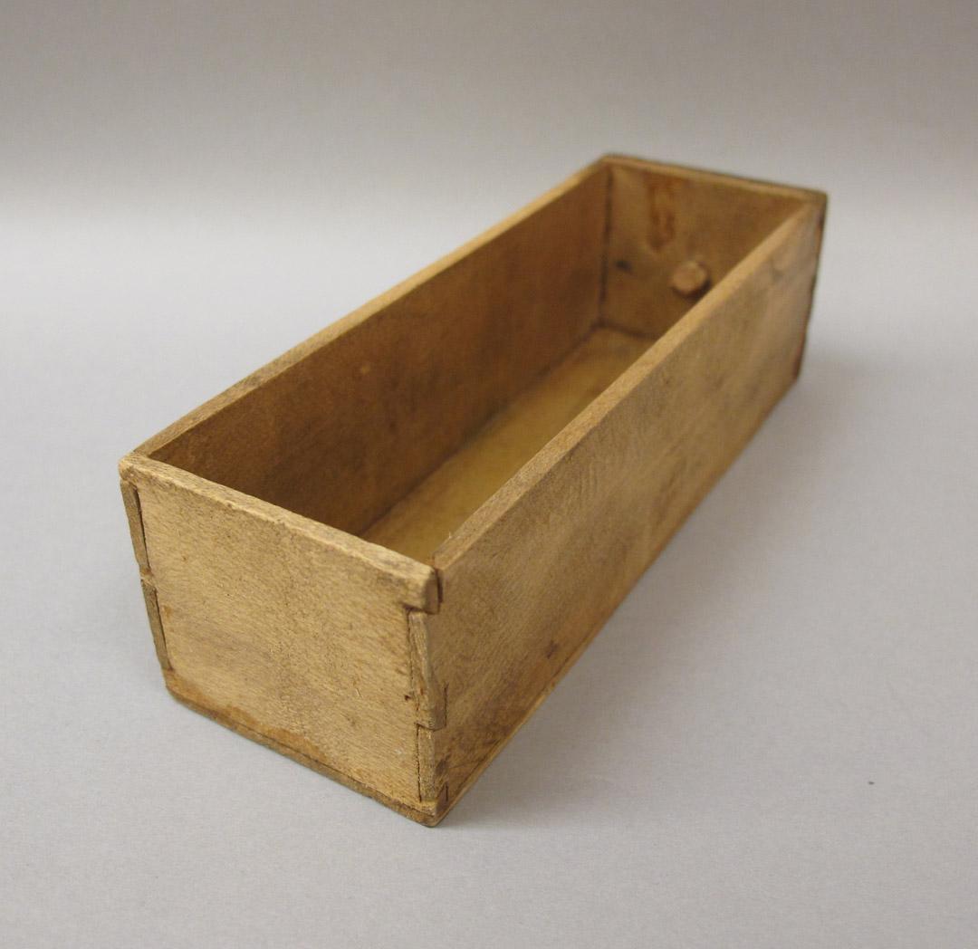 2011.0051.018 drawer, Tool (for sewing), Sewing box