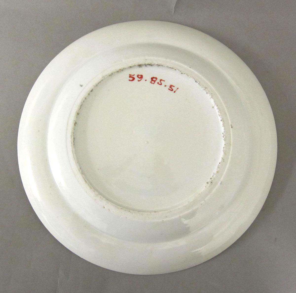 1959.0085.051 Porcelain plate underside