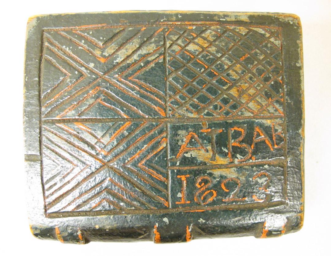 2011.0051.046 detail, Tool (for sewing), Needle case