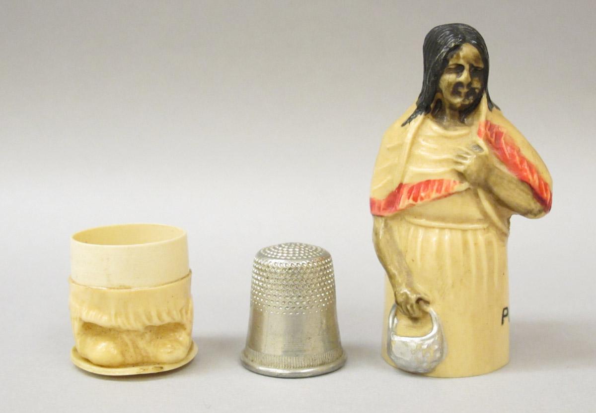 2011.0051.048 A-C Needle and thimble case, Overall 2