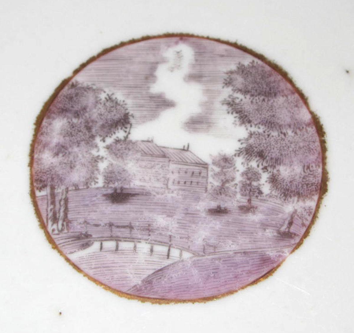 1959.0085.053 Porcelain plate detail