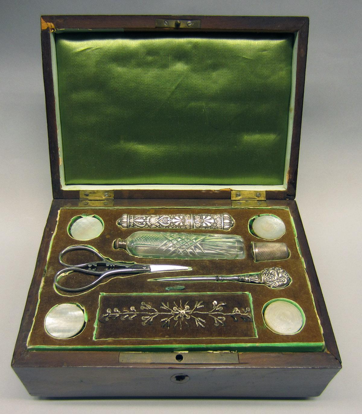 2011.0051.064 A-L Fitted needlework box, Interior 1
