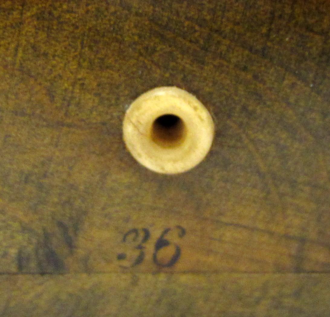 2011.0051.066 A-H Cotton box, Bone eyelet