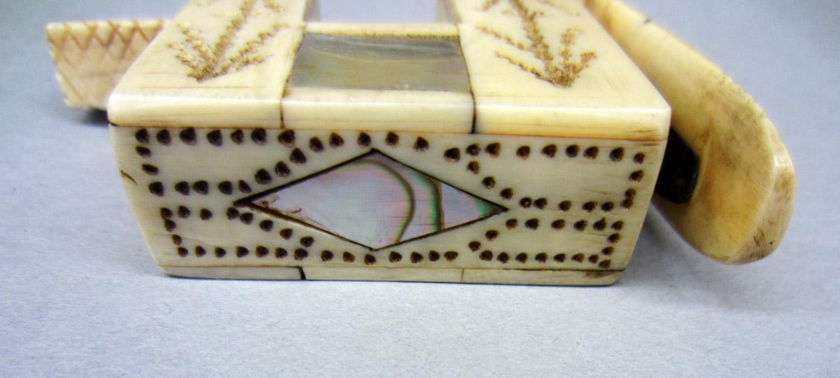 2011.0051.082 Clamp, Detail 1
