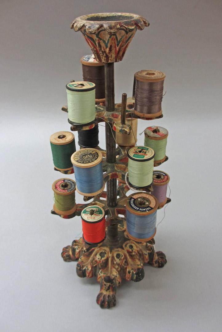 2011.0051.114 Tool (for sewing), Thread holder